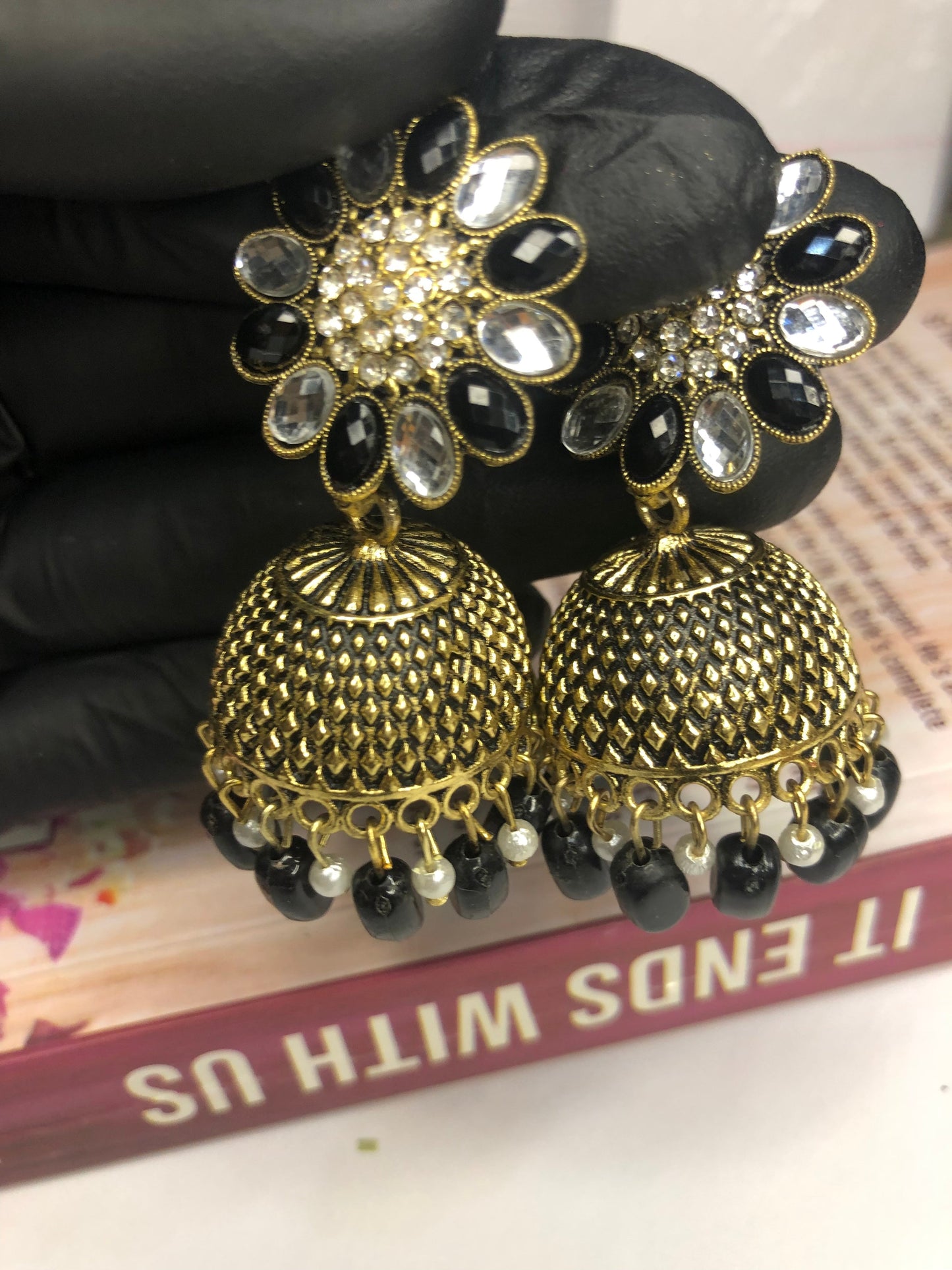 Elegant Traditional Black Jhumka Earrings – Timeless Earrings for Women