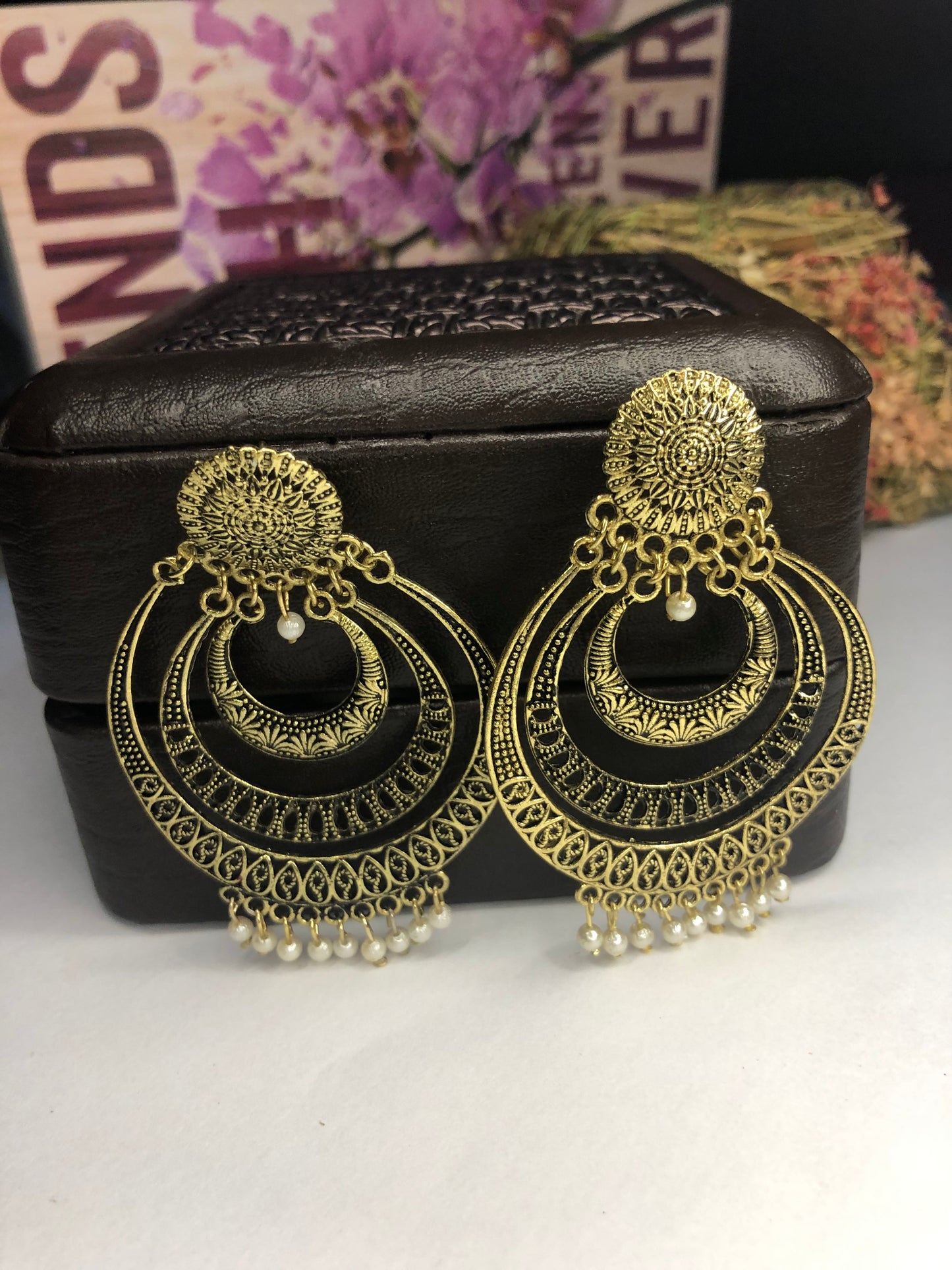 Elegant Retro Big Round Earrings – Stylish Earrings for Fashion Lovers