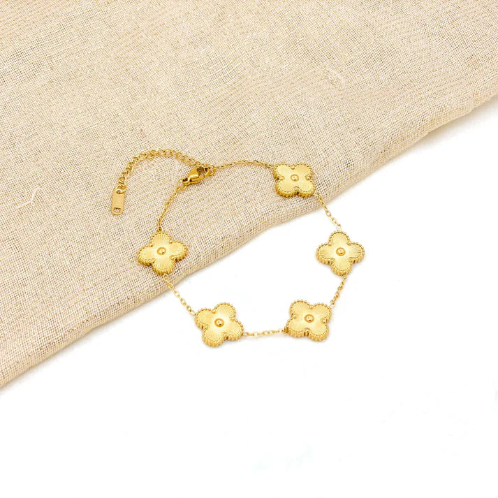 5 Leaf Golden Clover Bracelet – Elegant and Lucky Golden Bracelet