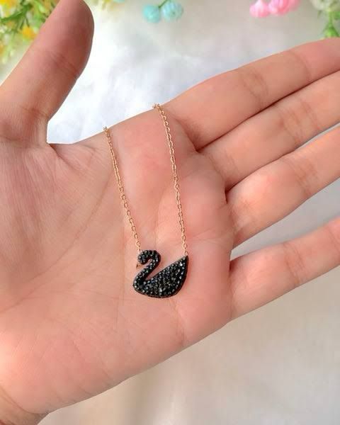 Swan Necklace Black Color